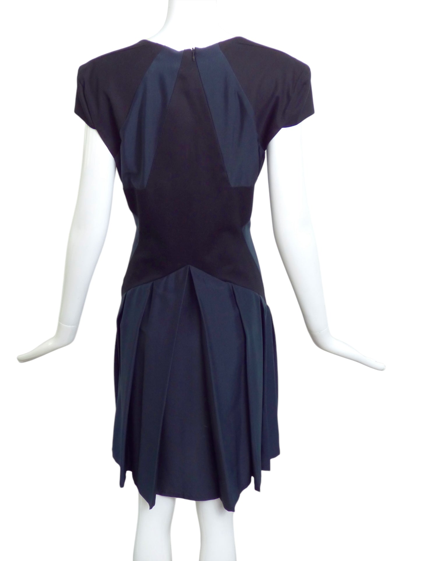 JC de CASTELBAJAC- NWT 2012 Silk Star Dress, Size 8