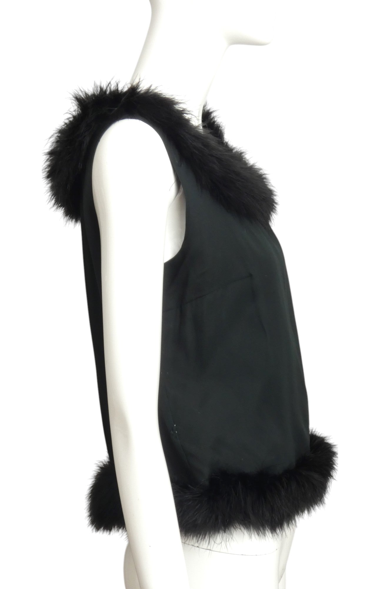 1950s Black Taffeta & Maribou Feather Shell, Size 6
