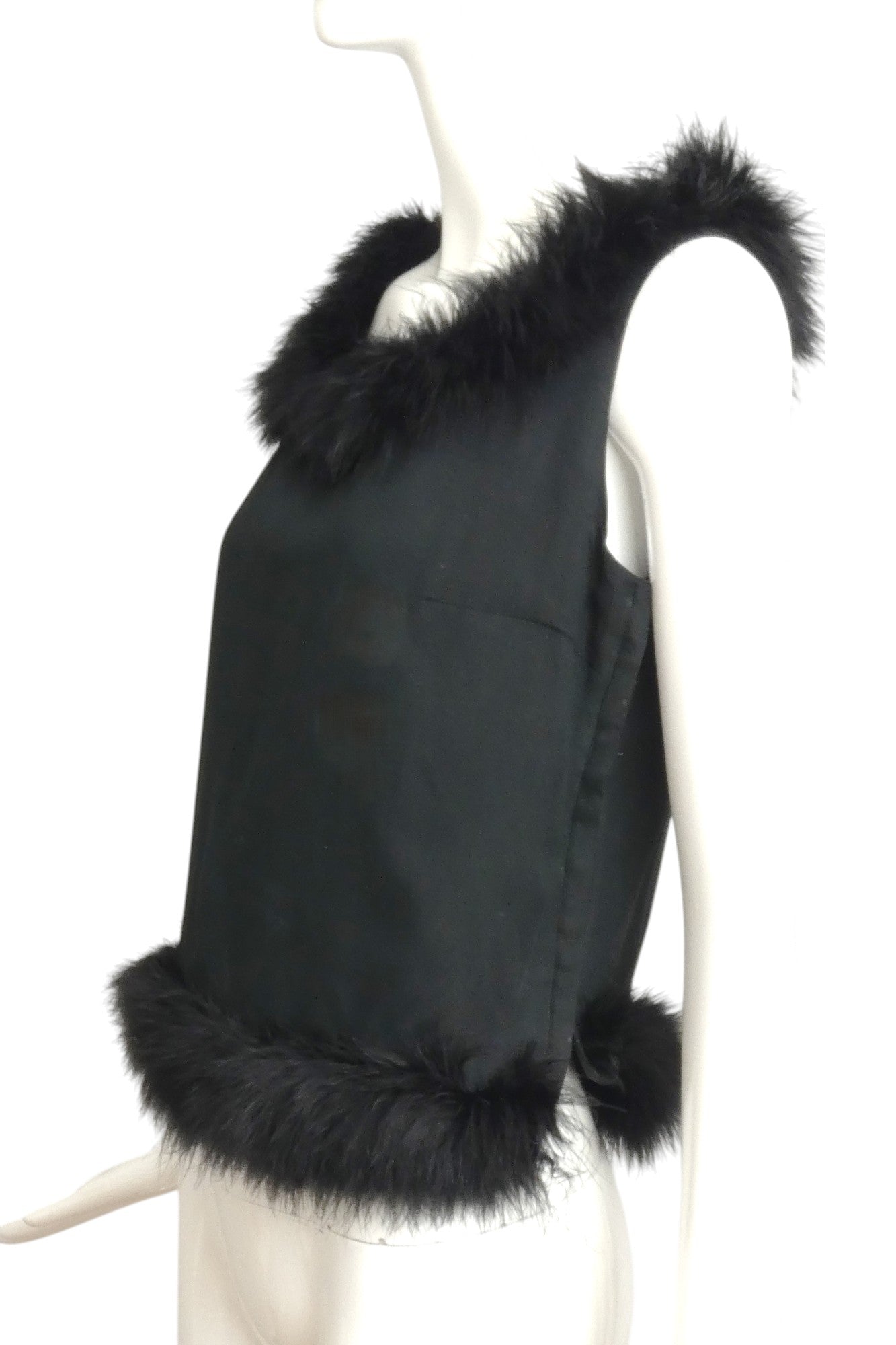 1950s Black Taffeta & Maribou Feather Shell, Size 6