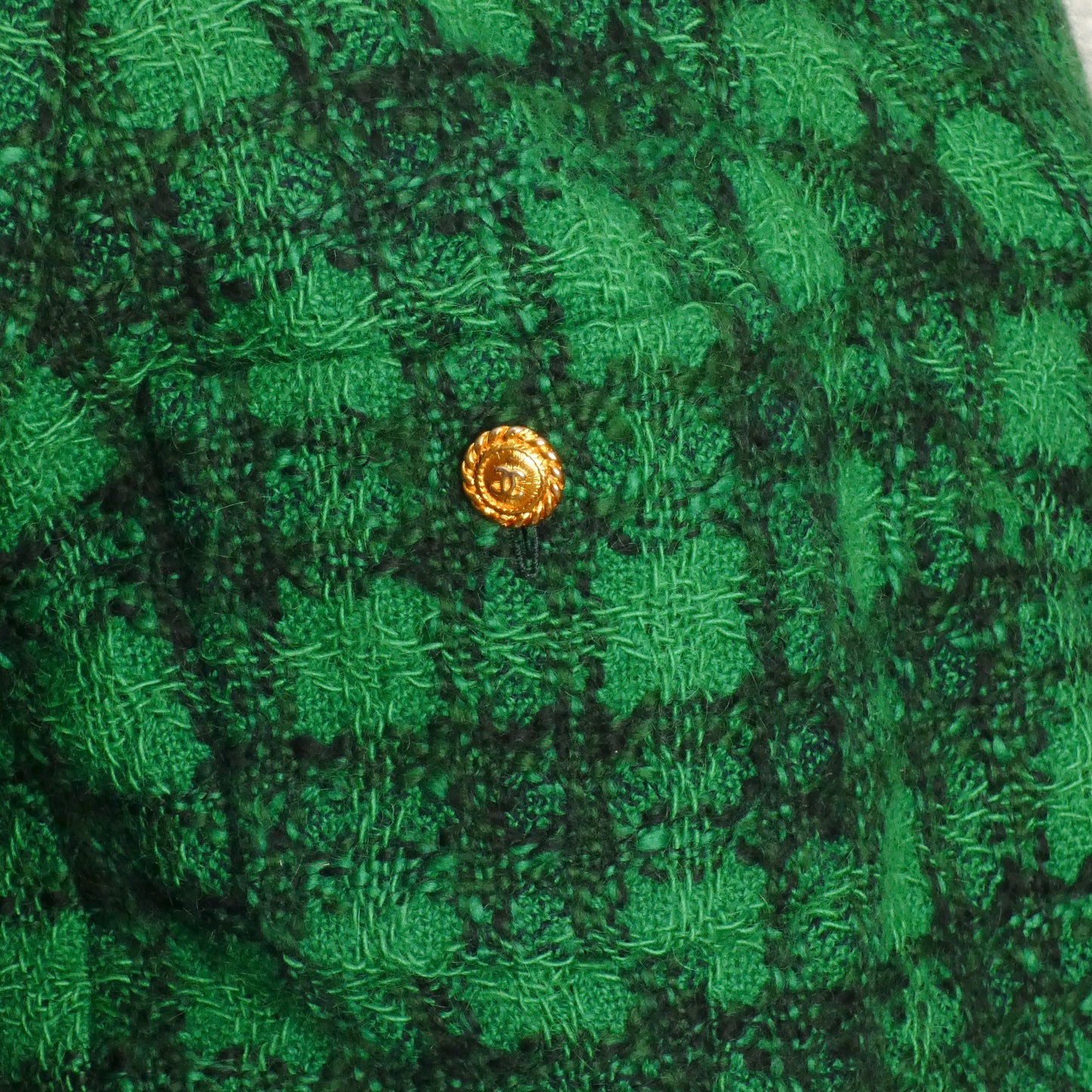 CHANEL BOUTIQUE- 1988 Wool Tweed Cropped Jacket, Size 8