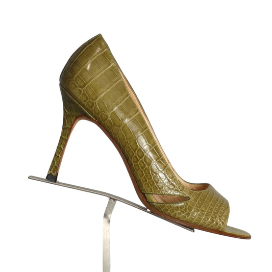 MANOLO BLAHNIK- Green Alligator Pumps, Size 36.5