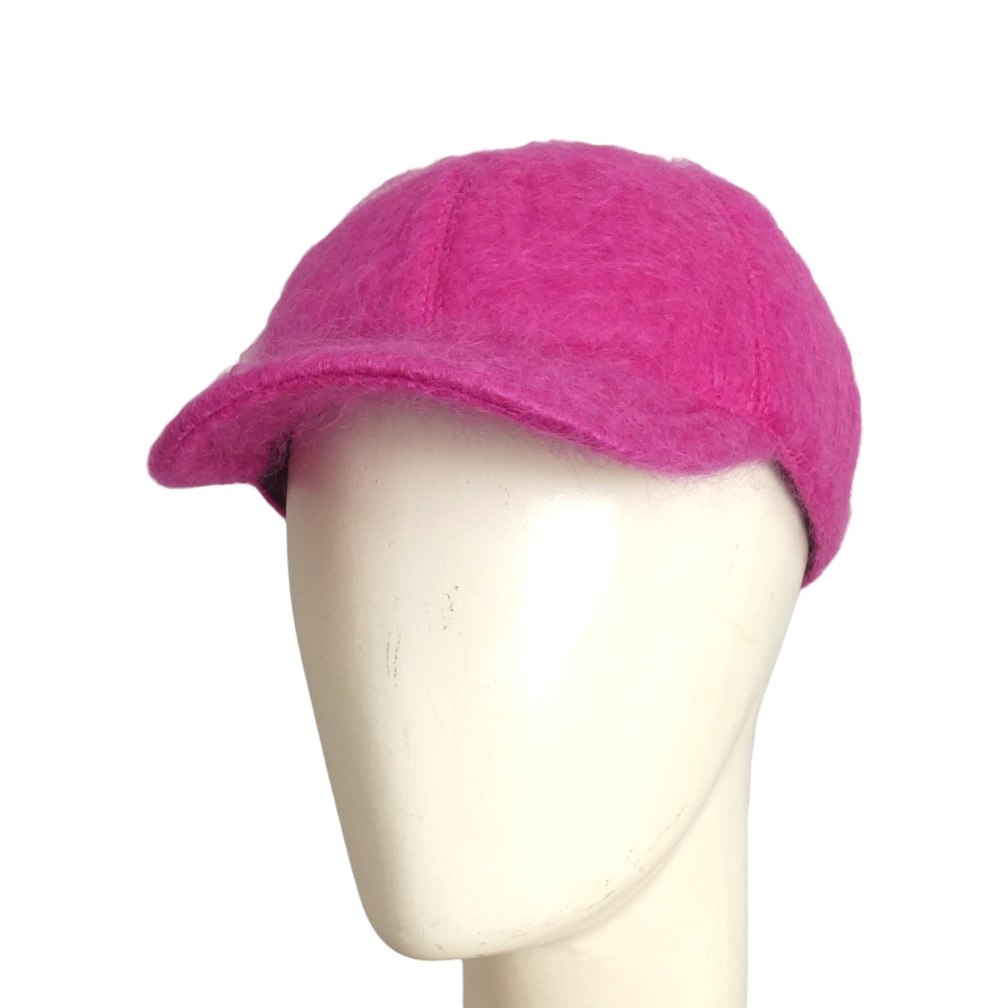 GUCCI- NWT Raspberry Mohair Cap, Size Large