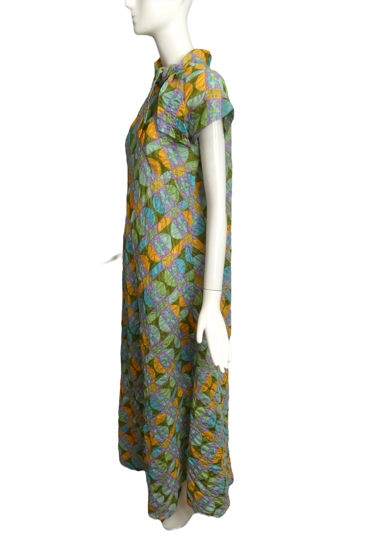 1960s Quilted Print Hostess Dress, Size 8