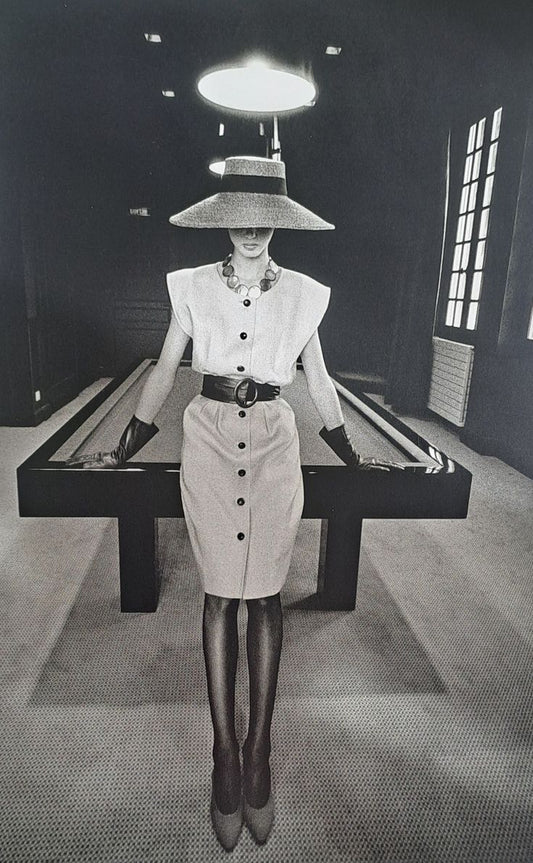 YVES SAINT LAURENT- 1983 Lucite & Silver Plastic Disc Necklace