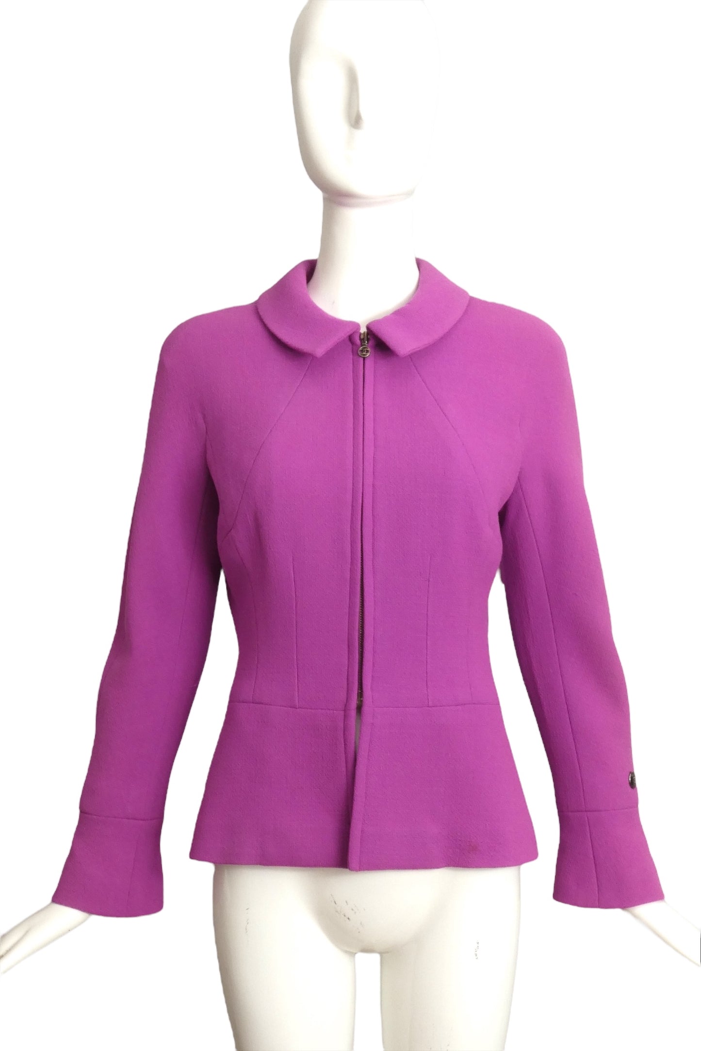CHANEL BOUTIQUE- AS IS 1997 Lilac Wool Jacket, Size 6