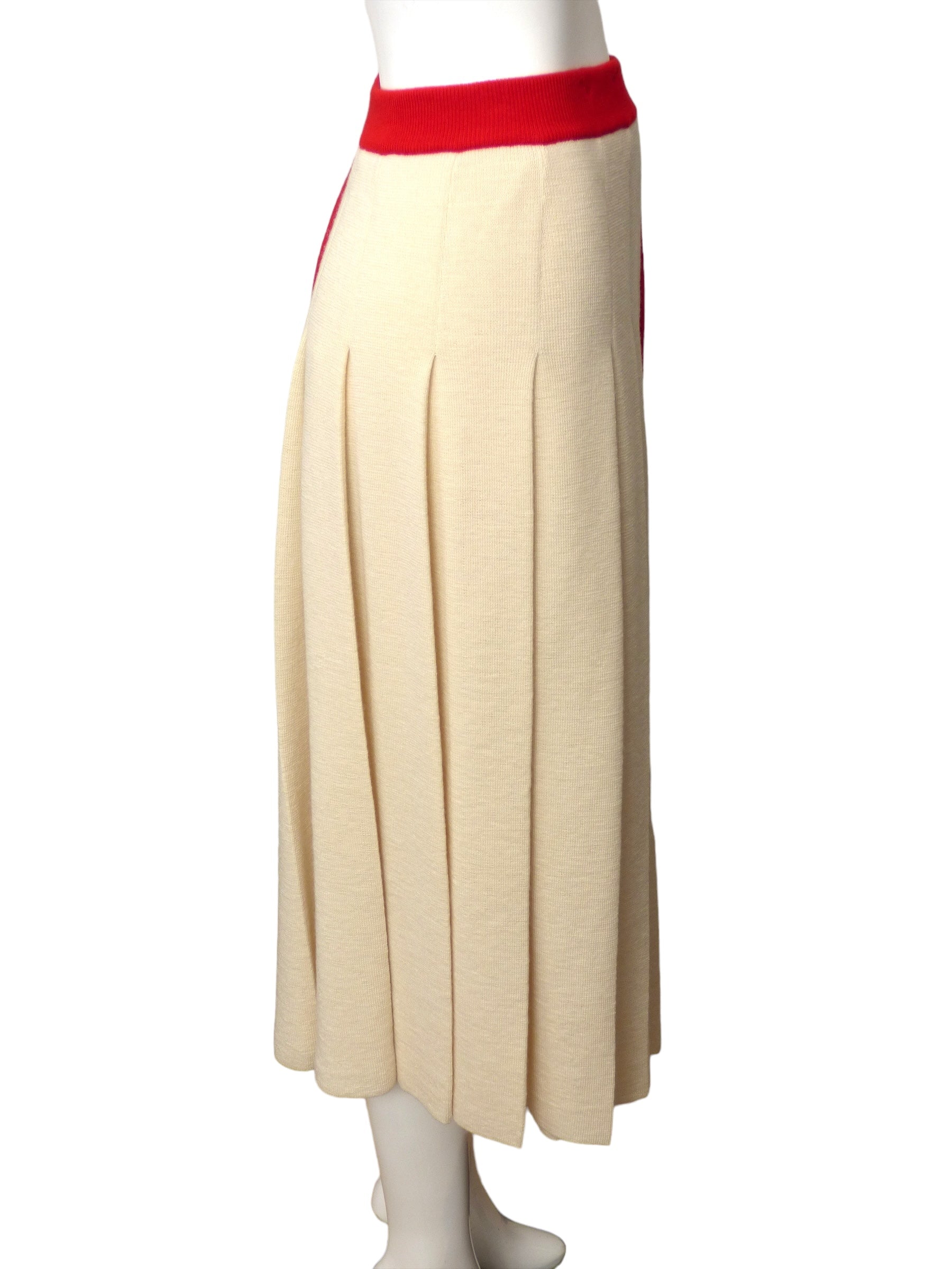 GUCCI-NWT Red & Ivory Wool Skirt, Size 2 – MARTINI CONSIGNMENT