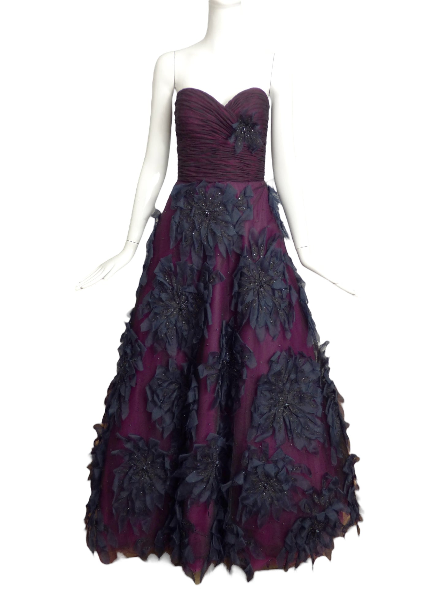 OSCAR DE LA RENTA- 2006 Petal Ball Gown, Size 12