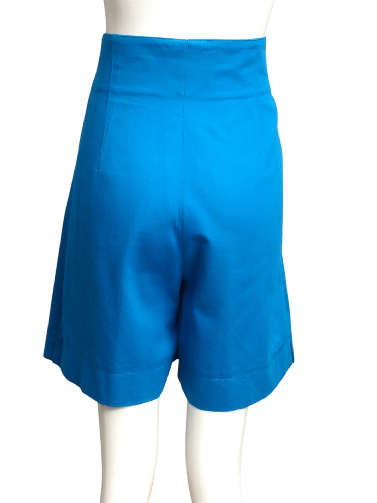 LOUIS FERAUD- 1990s Blue Pleated Cotton Shorts, Size 8