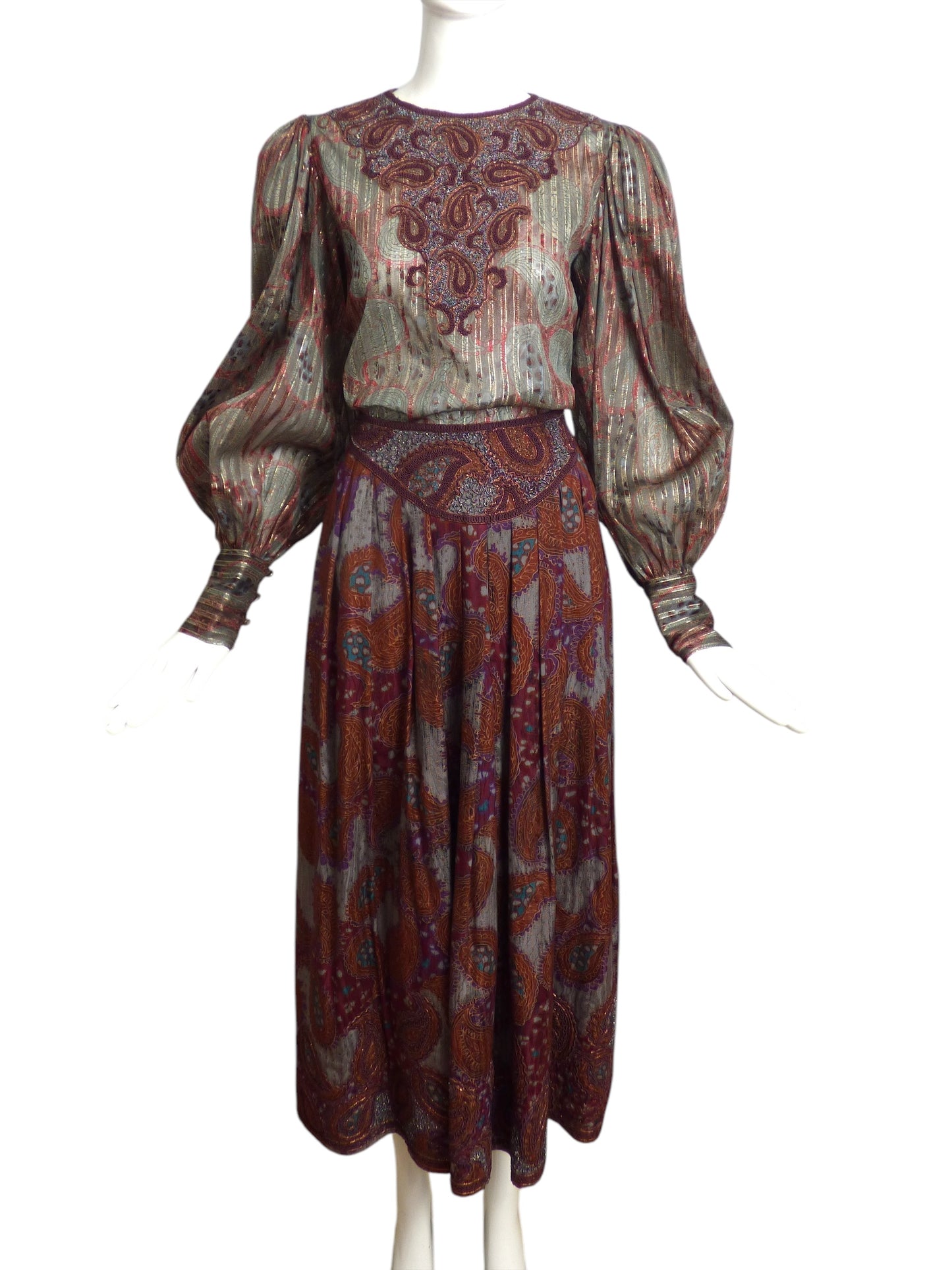 1970s 2pc Metallic Paisley Ensemble, Size 6