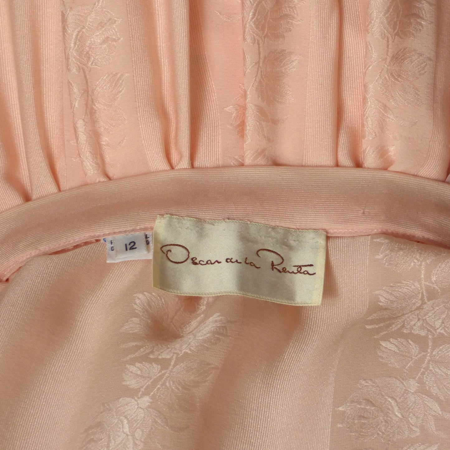 OSCAR DE LA RENTA- 1970s Pink SIlk Jacquard & Lace Ensemble, Size 10