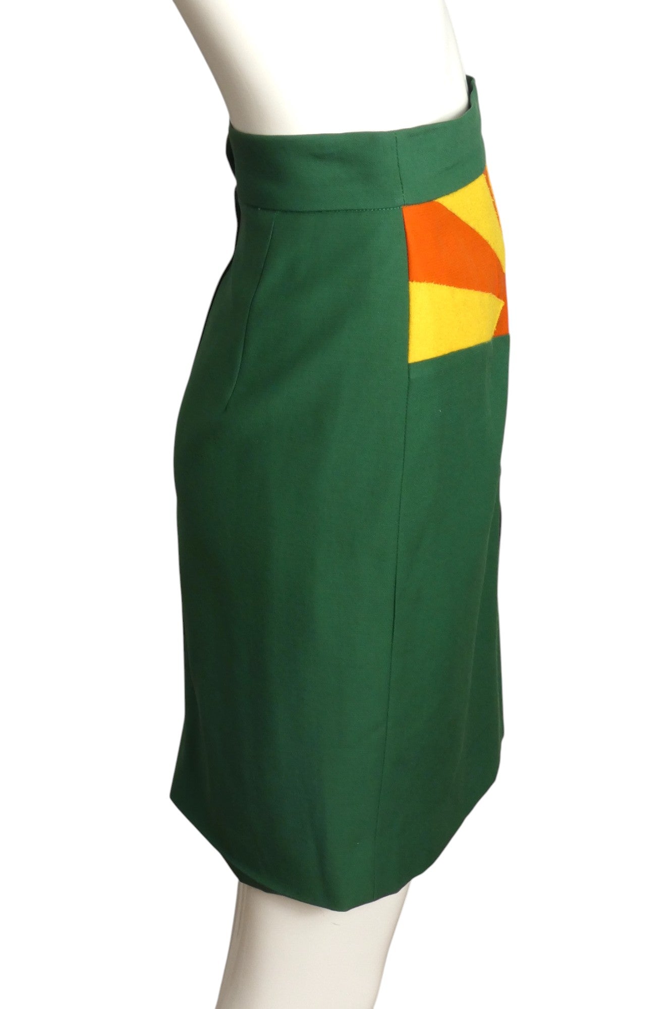 CHEAP & CHIC MOSCHINO- 1990s Green Wool Applique Skirt, Size 6