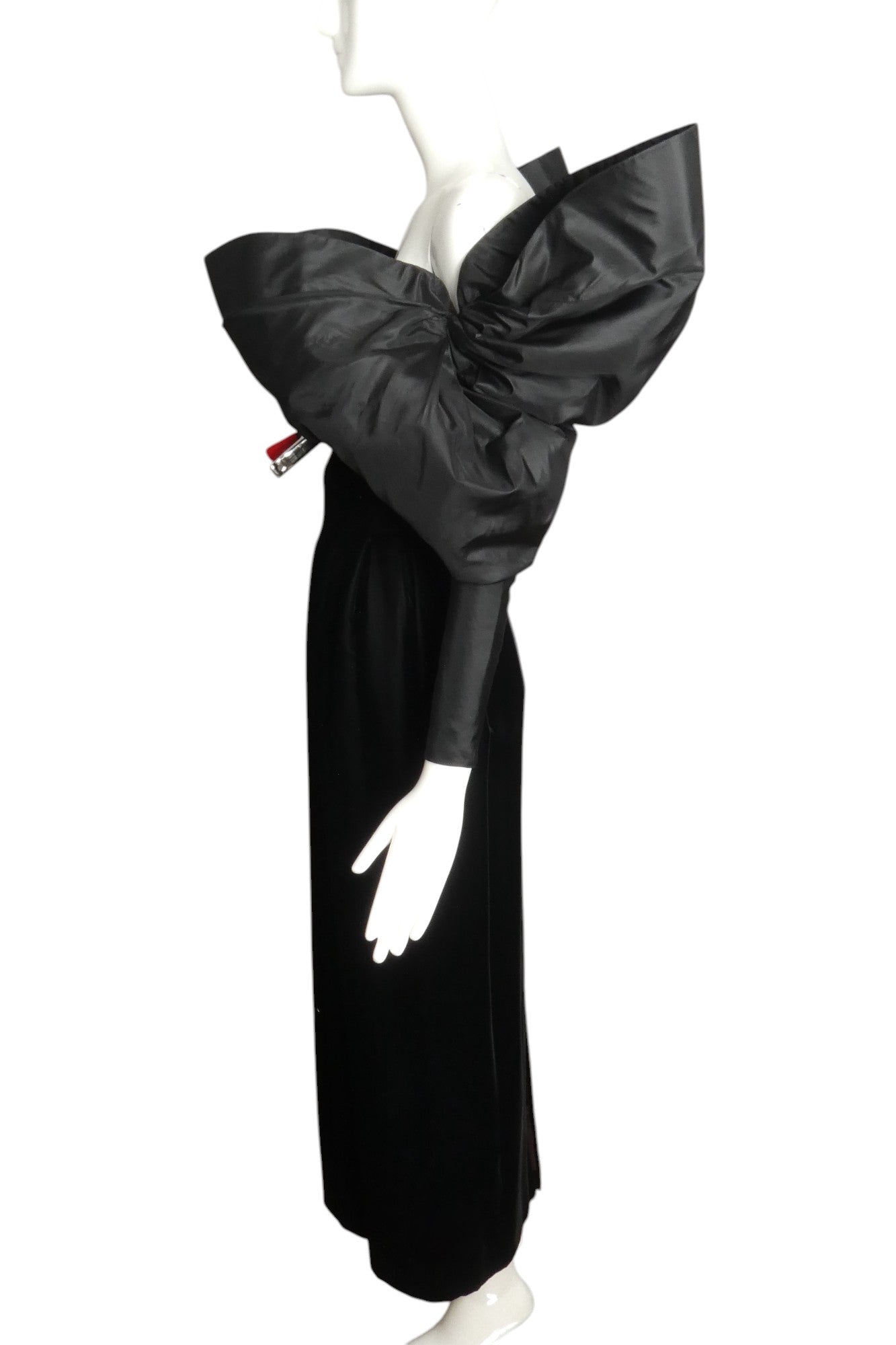 TAN GIUDICELLI- 1980s Black Velvet & Taffeta Gown, Size 2