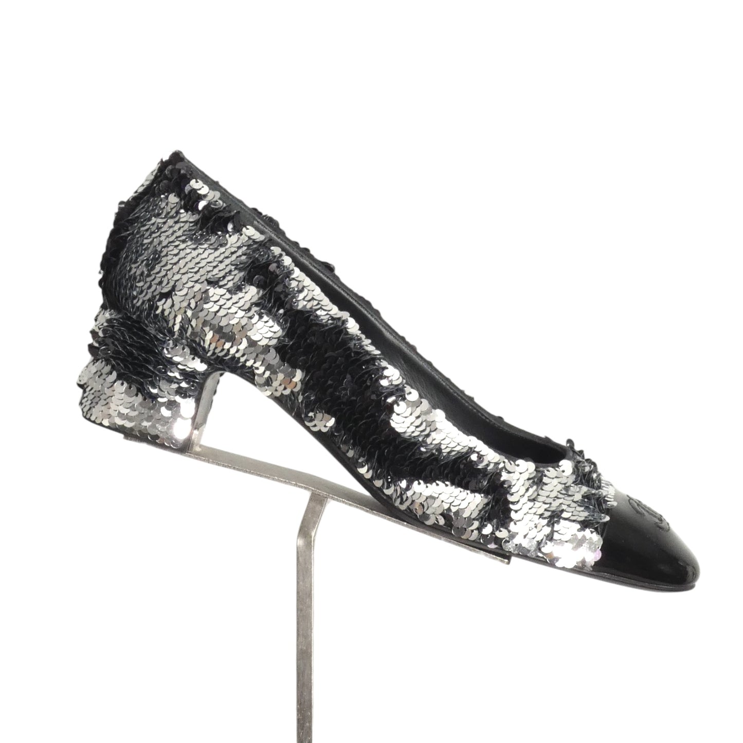 CHANEL- 2021 Black & Silver Sequin Pumps, Size 39