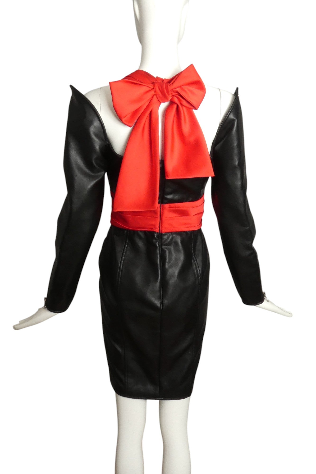 MOSCHINO COUTURE!