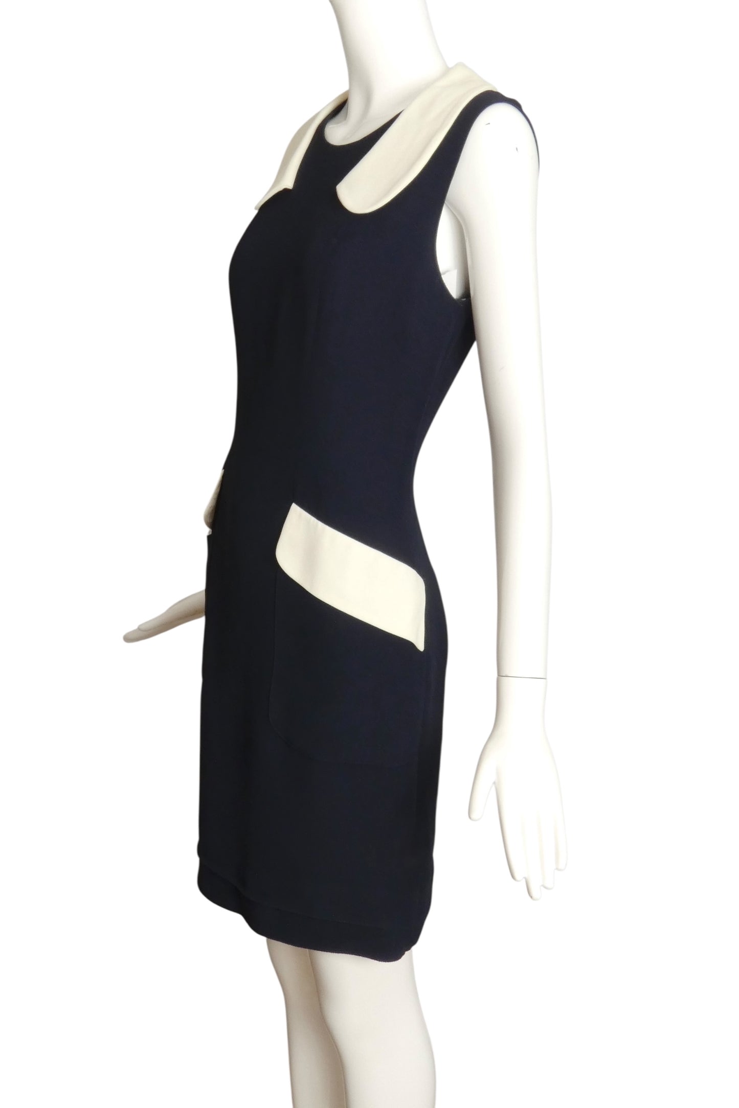CHEAP & CHIC MOSCHINO- 1990s Navy Crepe Shift Dress, Size 6