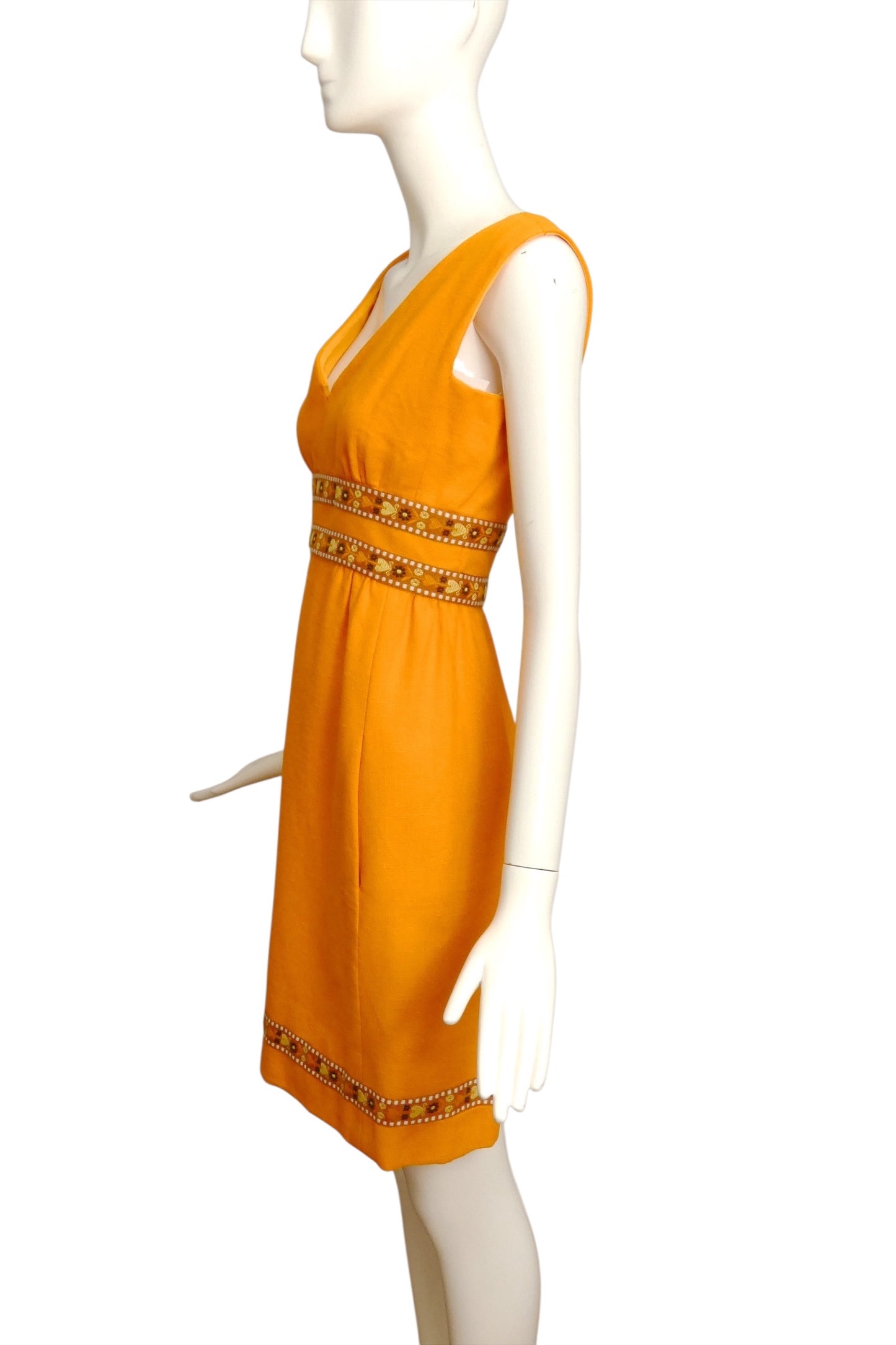 TEAL TRAINA- 1960s Orange Linen Dress, Size 6