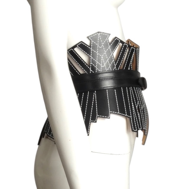 【送料&関税込】Alexander McQueen Corset Belt Alexander McQueen Leather corset-style Belt | Black | FARFETCH