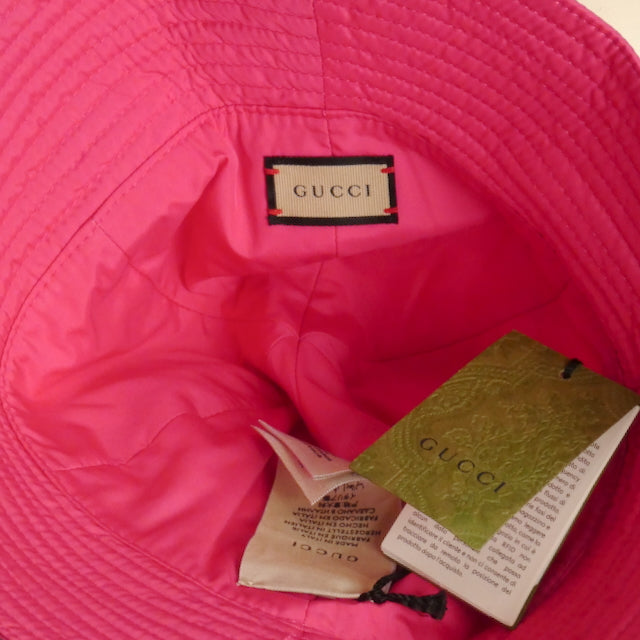GUCCI-  NWT 2023 Pink Brella Bucket Hat, Size Medium