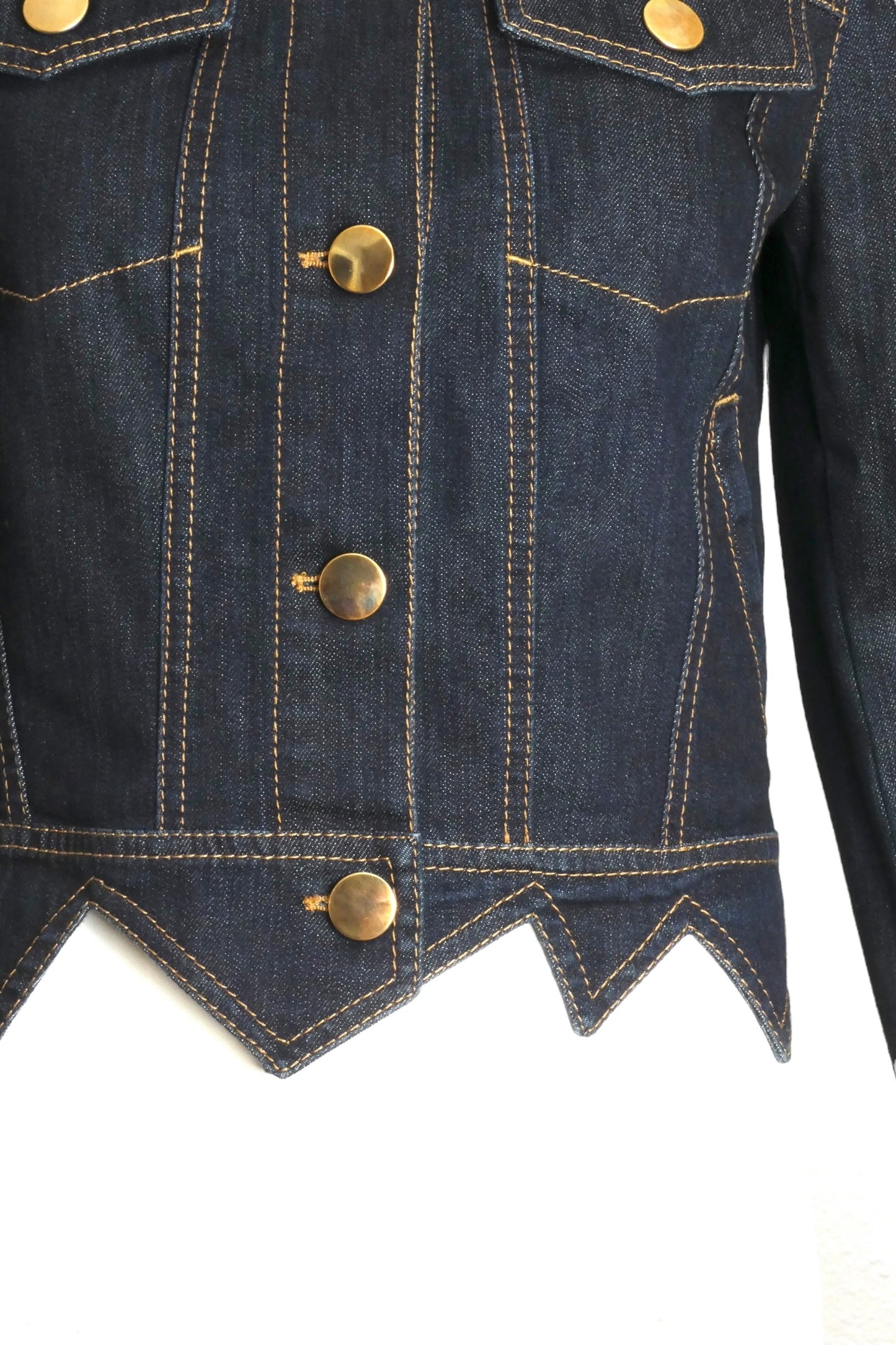 CHEAP & CHIC MOSCHINO- NWT Indigo Denim Jacket, Size 6