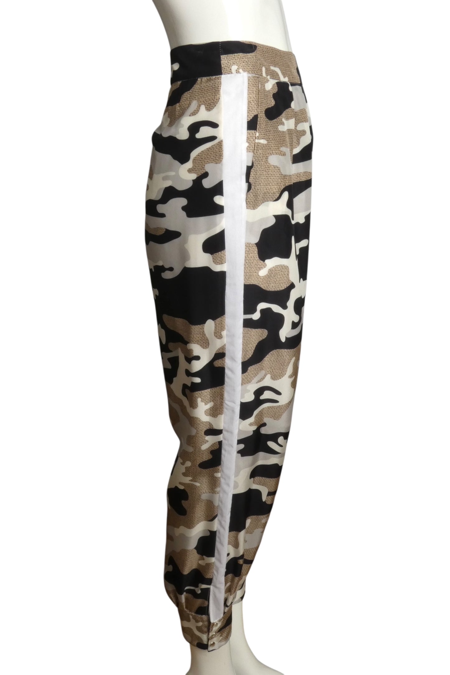 JC de CASTELBAJAC- NWT 2014 Camo Print Pants, Size 10