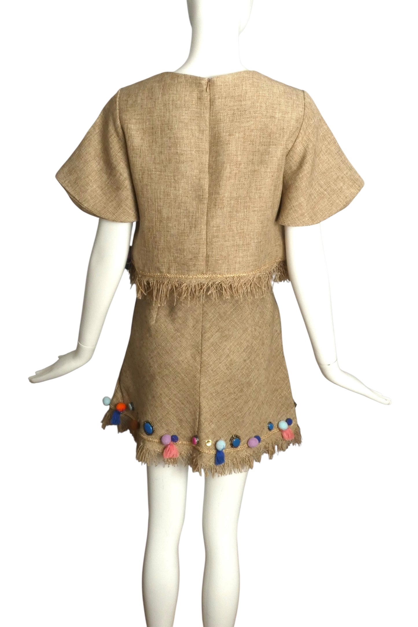 AMUSE- NWT Embellished Fringe Linen Ensemble, Size Small