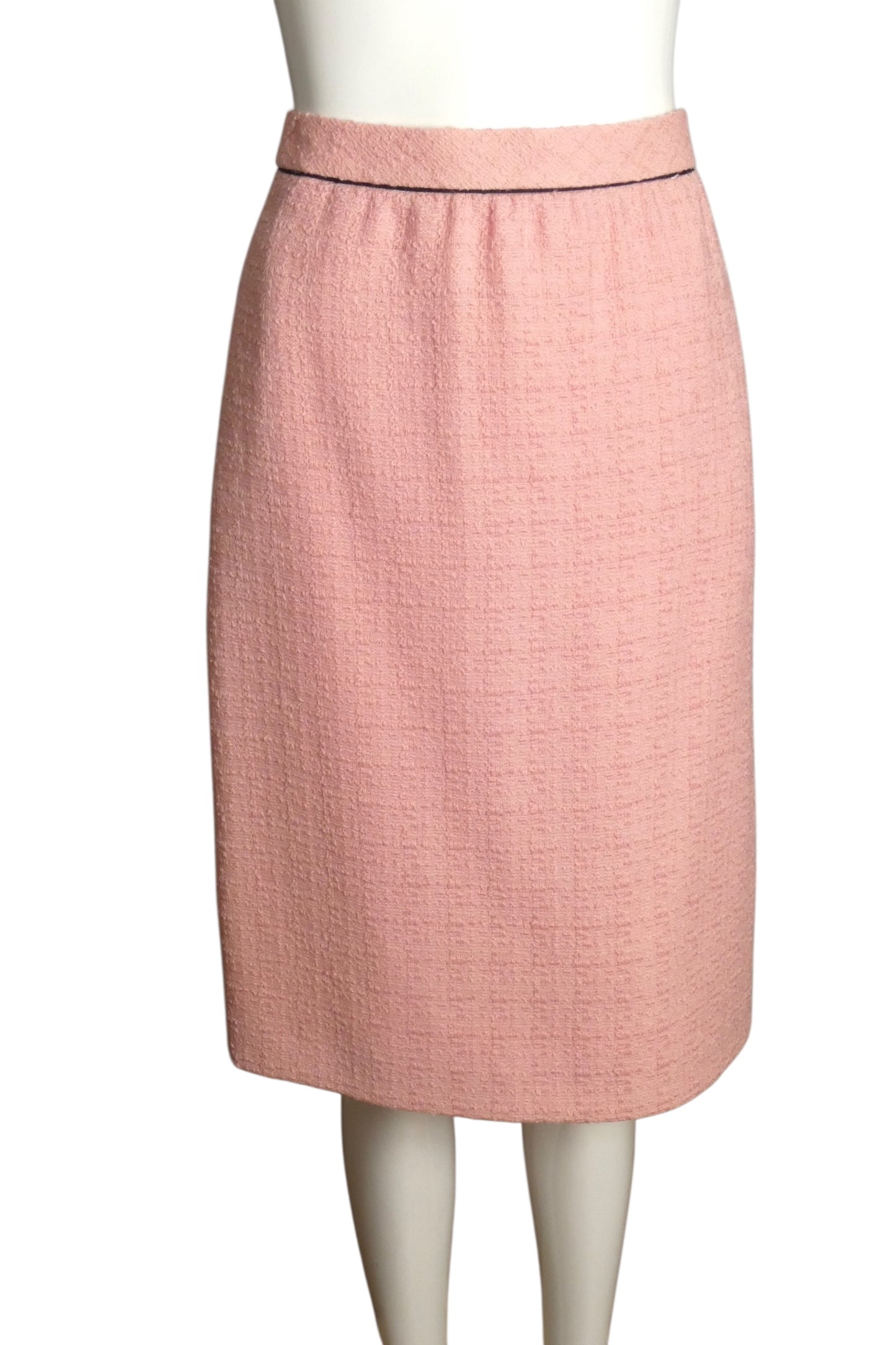 AKRIS- 1980s Pink Tweed Wool Skirt Suit, Size 14