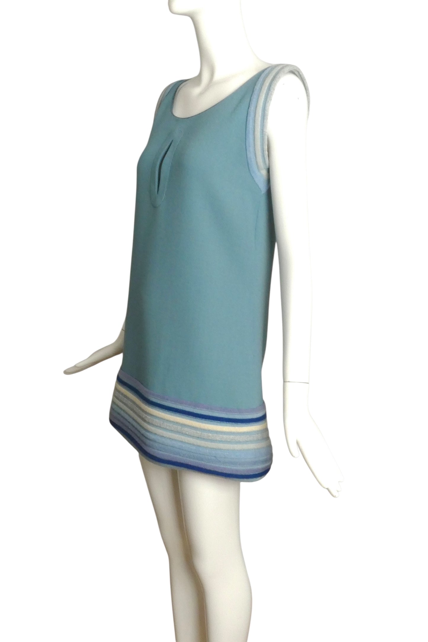 PIERRE CARDIN BOUTIQUE-2010 Blue Wool Crepe Dress, Size-6