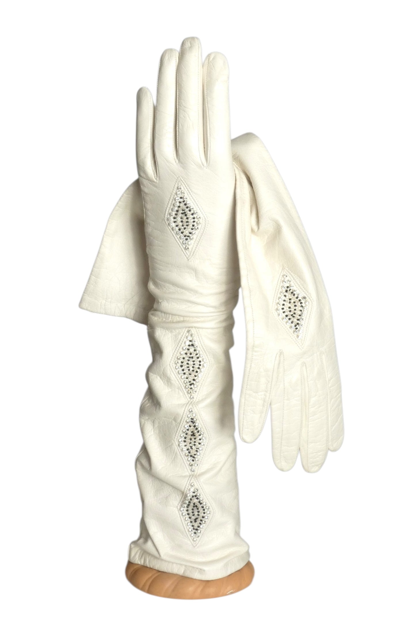 PIERRE CARDIN- 1960s White Beaded Leather Gloves, Size 6 1/2