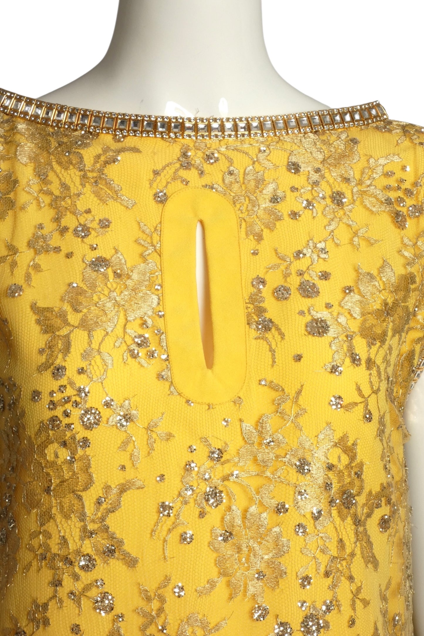 PIERRE CARDIN - 2010 Jeweled Lace Dress, Size 4