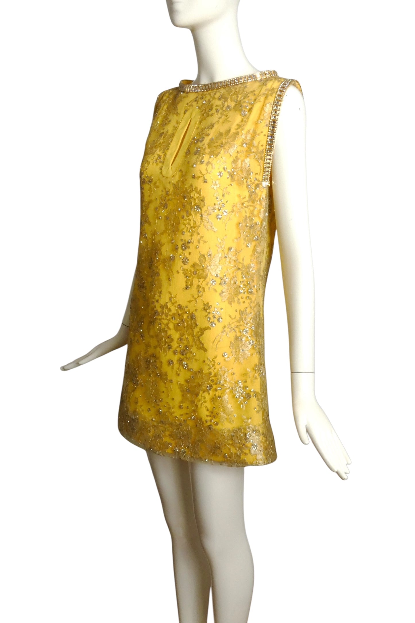 PIERRE CARDIN - 2010 Jeweled Lace Dress, Size 4
