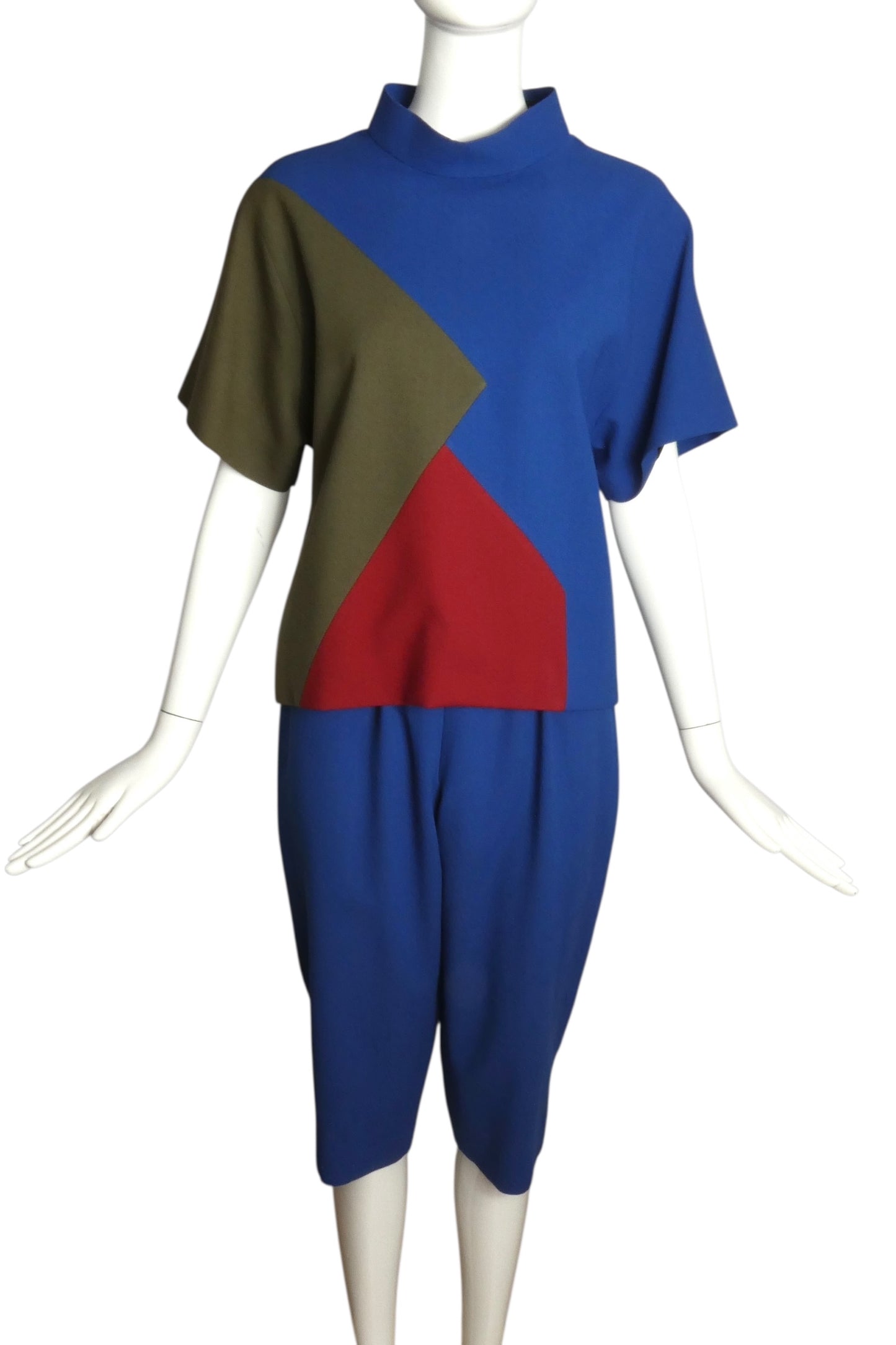 PIERRE CARDIN (HAUTE COUTURE)- 2010 Multi Color 2pc Wool Pant Ensemble, Size 4