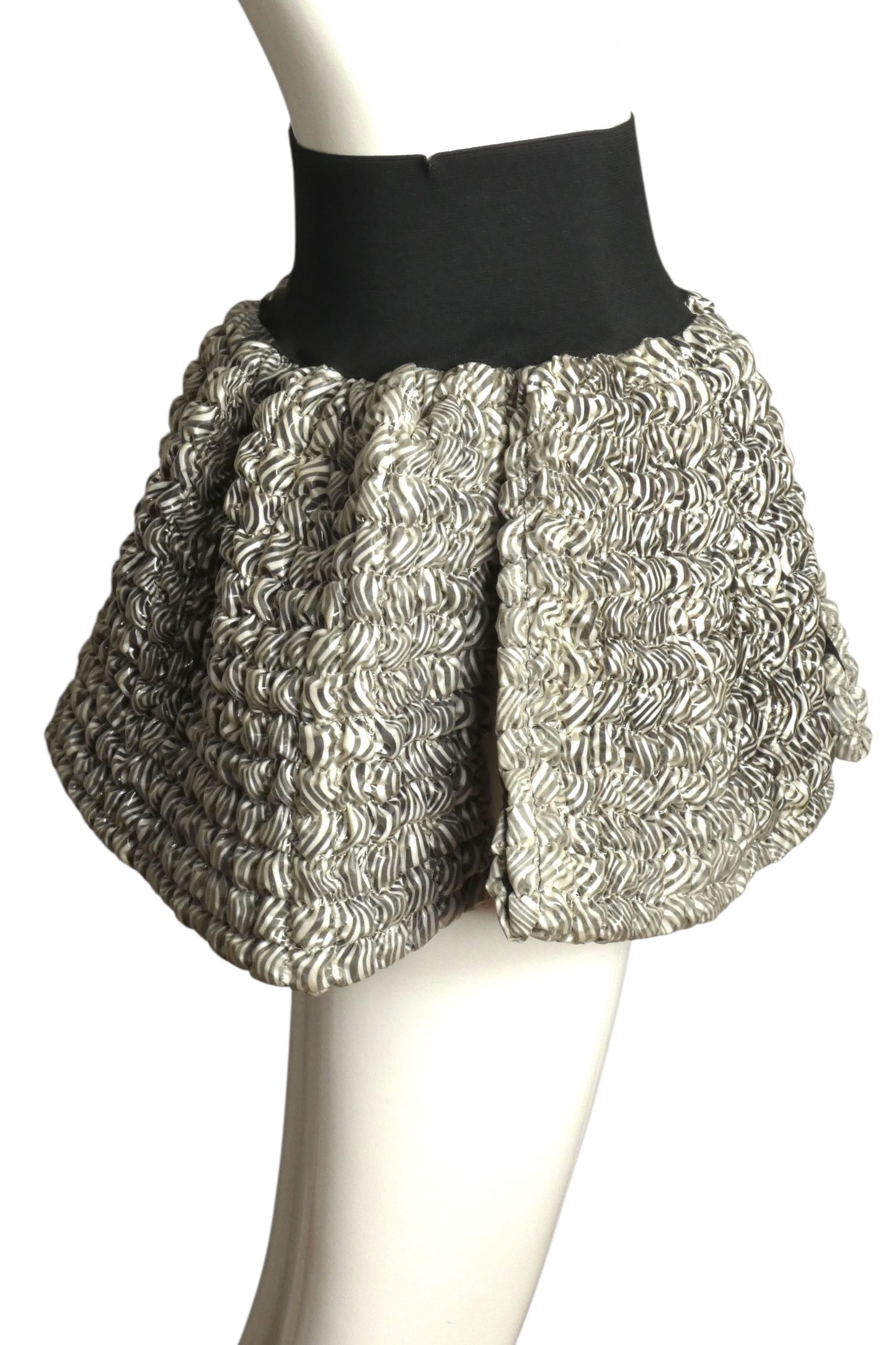 PIERRE CARDIN BOUTIQUE-1991 Grey Print Puckered Rubber Overskirt, Size-4