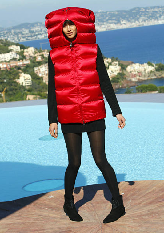 PIERRE CARDIN (HAUTE COUTURE)- 2009 Red Puffer Coat, Size 4