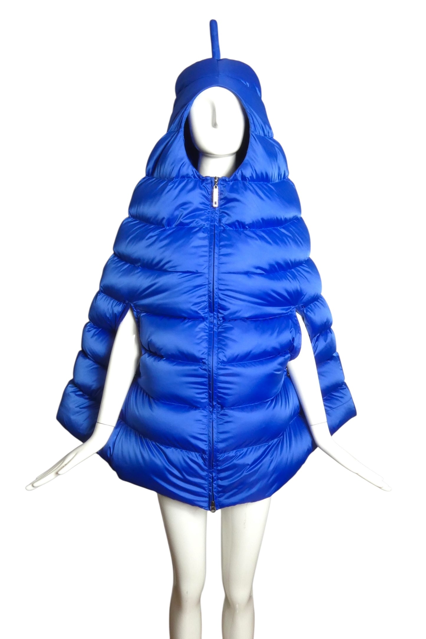PIERRE CARDIN (HAUTE COUTURE)-2009 Blue Puffer Coat, Size-6