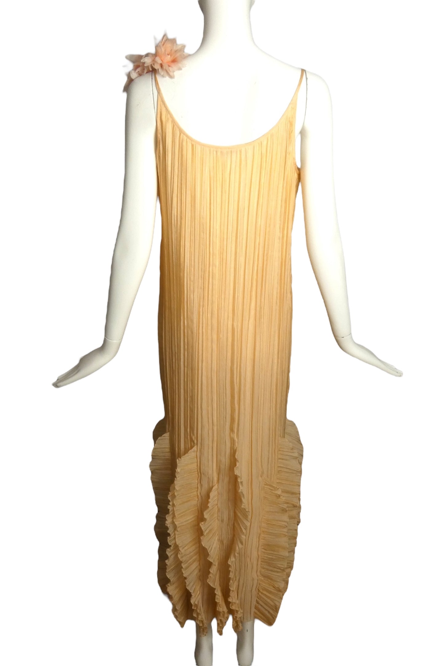 PIERRE CARDIN (HAUTE COUTURE)- 2000 Ivory Crinkle Pleat Dress, Size 6