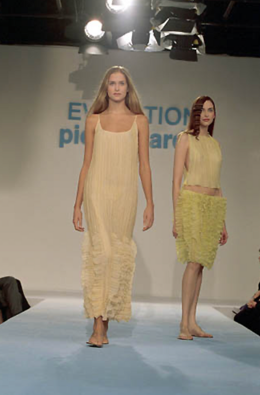 PIERRE CARDIN (HAUTE COUTURE)- 2000 Ivory Crinkle Pleat Dress, Size 6