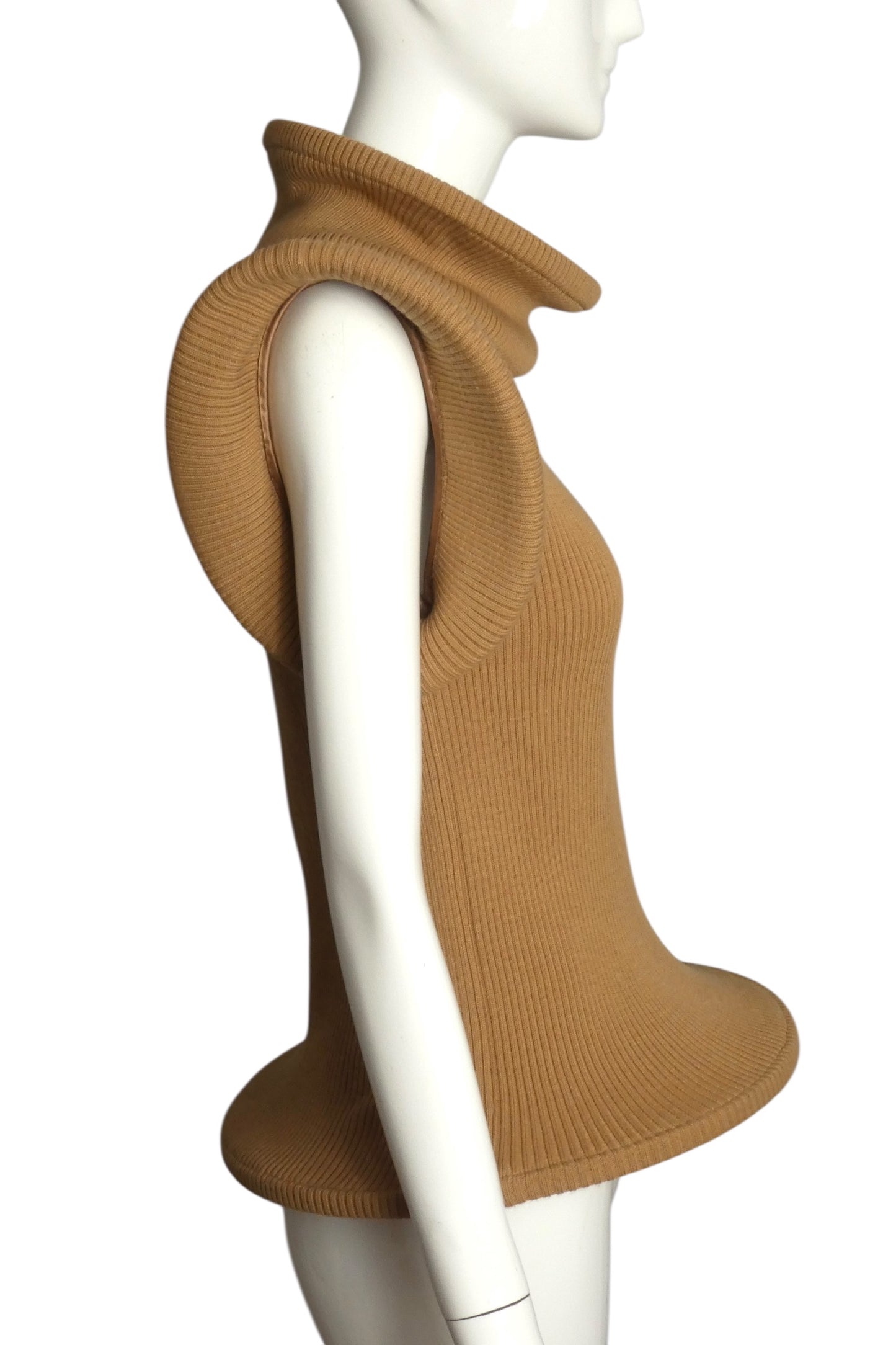 PIERRE CARDIN (HAUTE COUTURE)- 2009  Beige Knit Hoop Top, Size 8