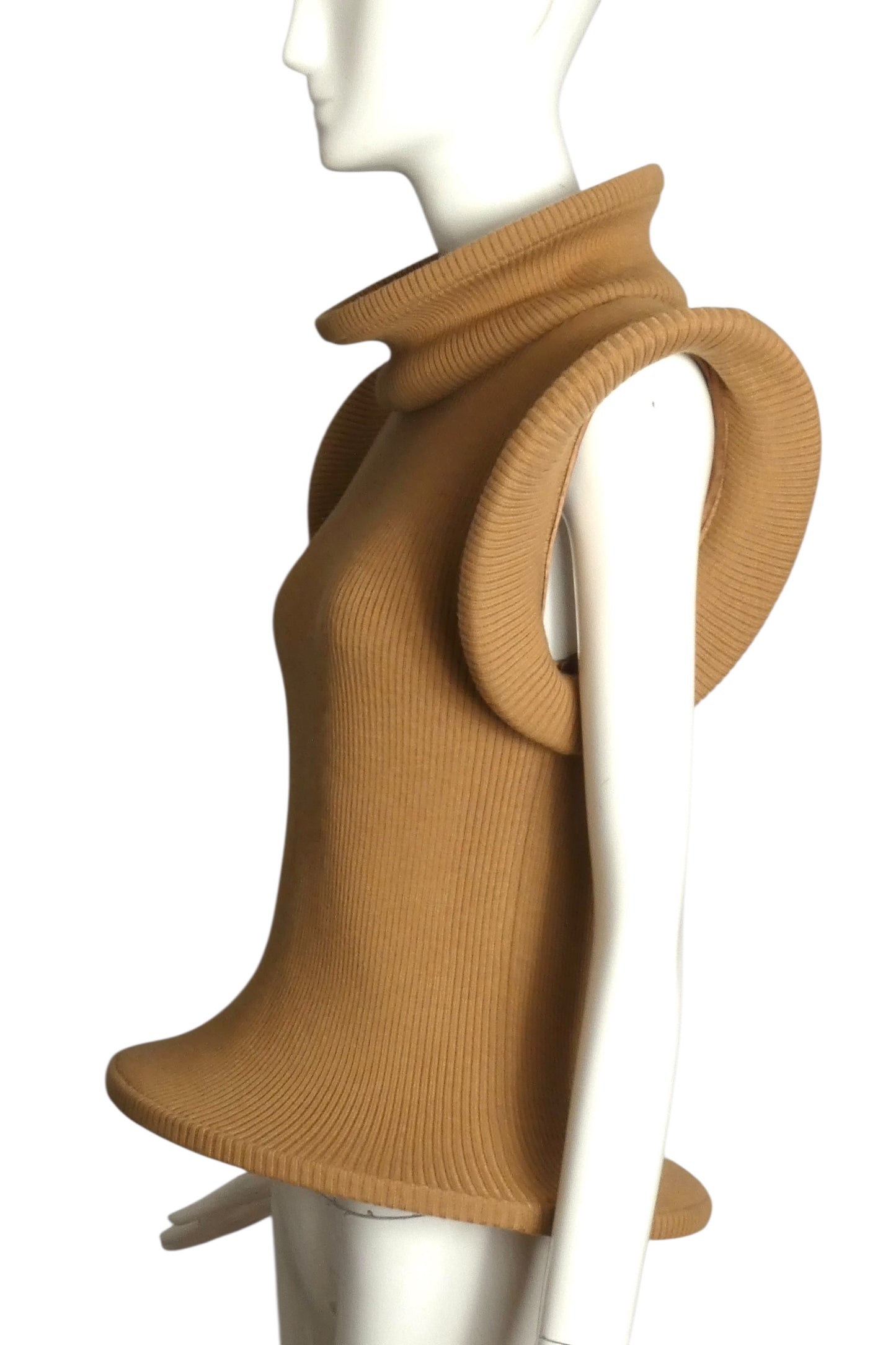 PIERRE CARDIN (HAUTE COUTURE)- 2009  Beige Knit Hoop Top, Size 8