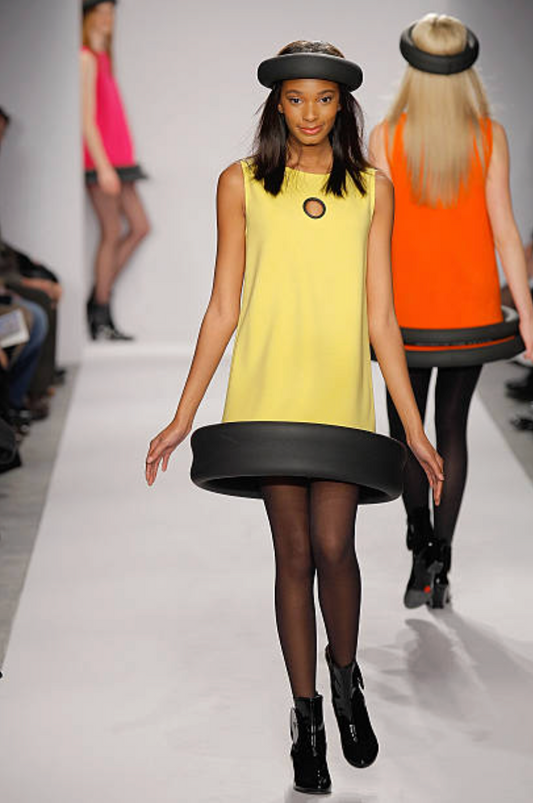 PIERRE CARDIN (HAUTE COUTURE)- 2010 Yellow Knit Tube Dress, Size 6