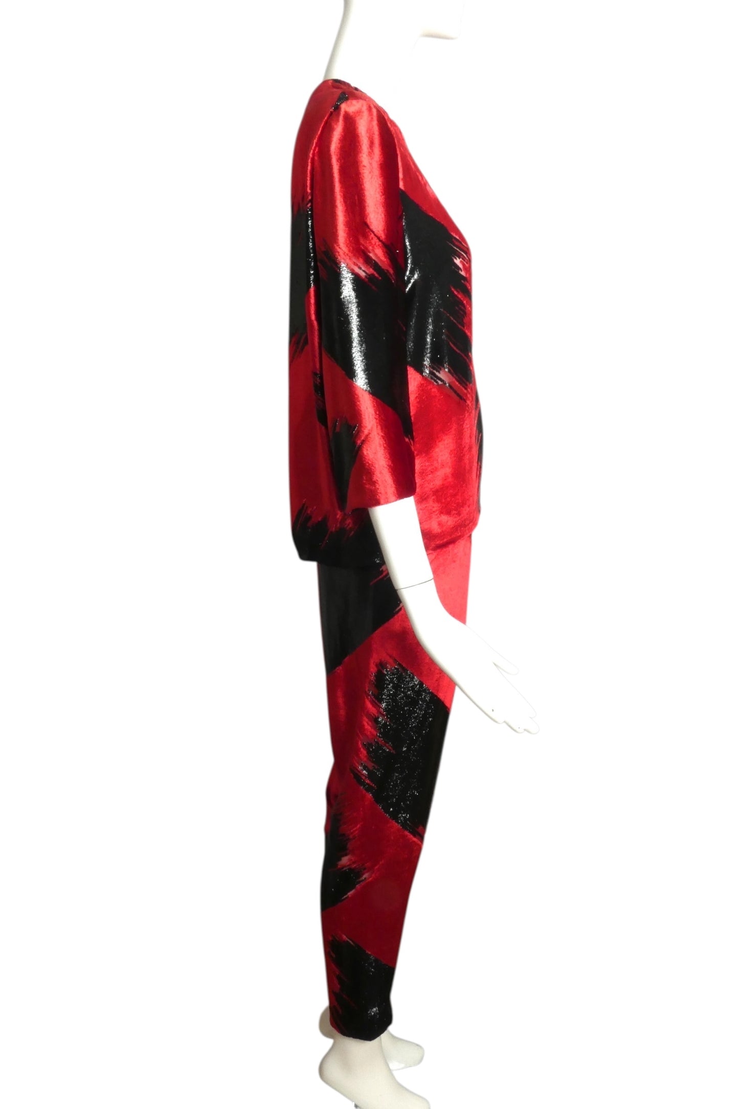 PIERRE CARDIN (HAUTE COUTURE)- 1996 2pc Velvet Pant Ensemble, Size 6