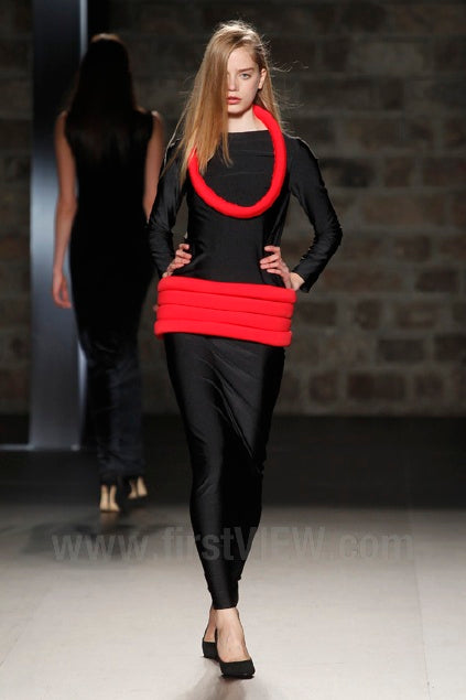 PIERRE CARDIN(HAUTE COUTURE)- 2012 Black & Red Knit Tube Dress, Size 6