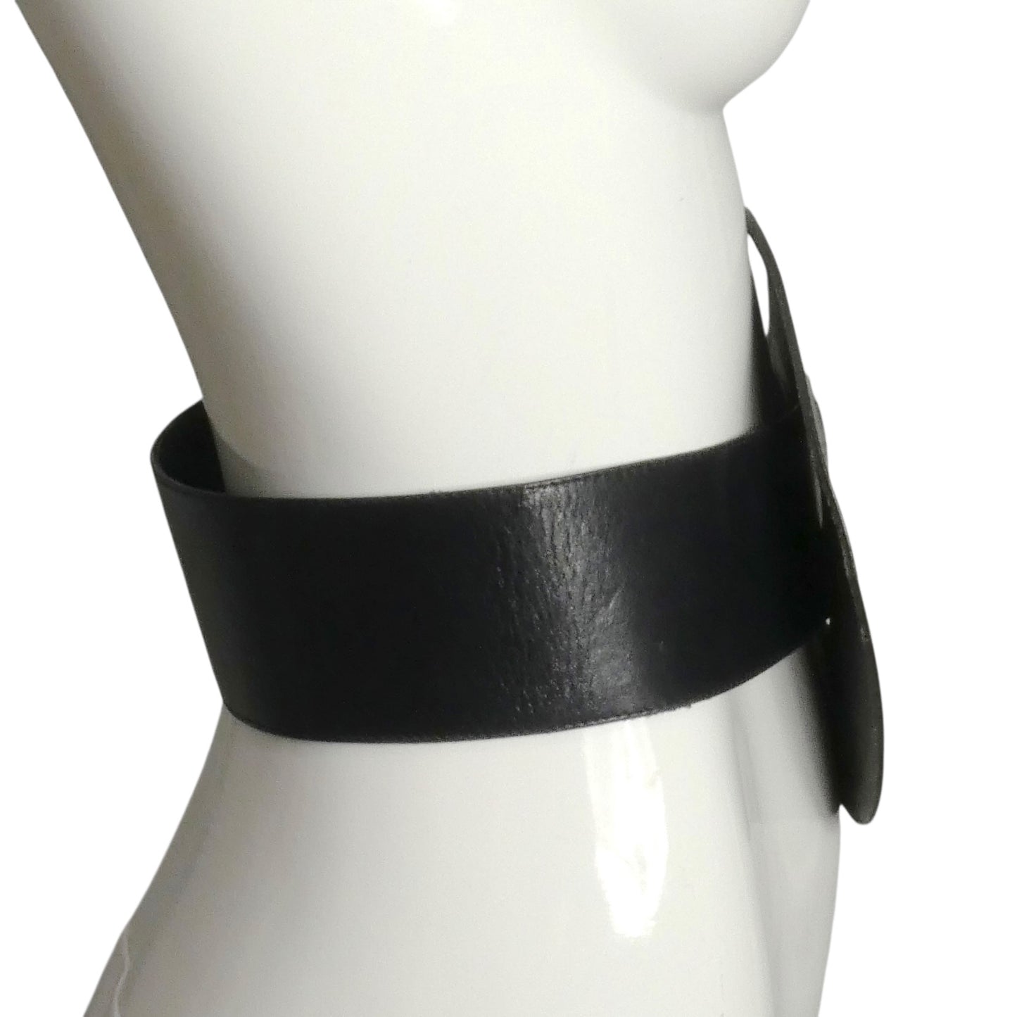 PIERRE CARDIN HERITAGE (HAUTE COUTURE)- 1980s Black Leather Belt, W-26"