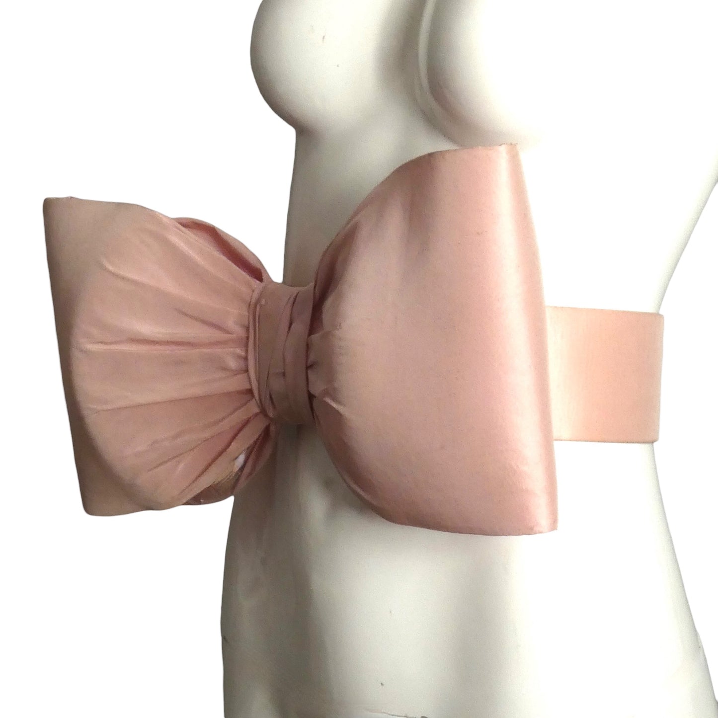 PIERRE CARDIN HERITAGE (HAUTE COUTURE)- 2008 Pink Taffeta Bow Belt, W-32"