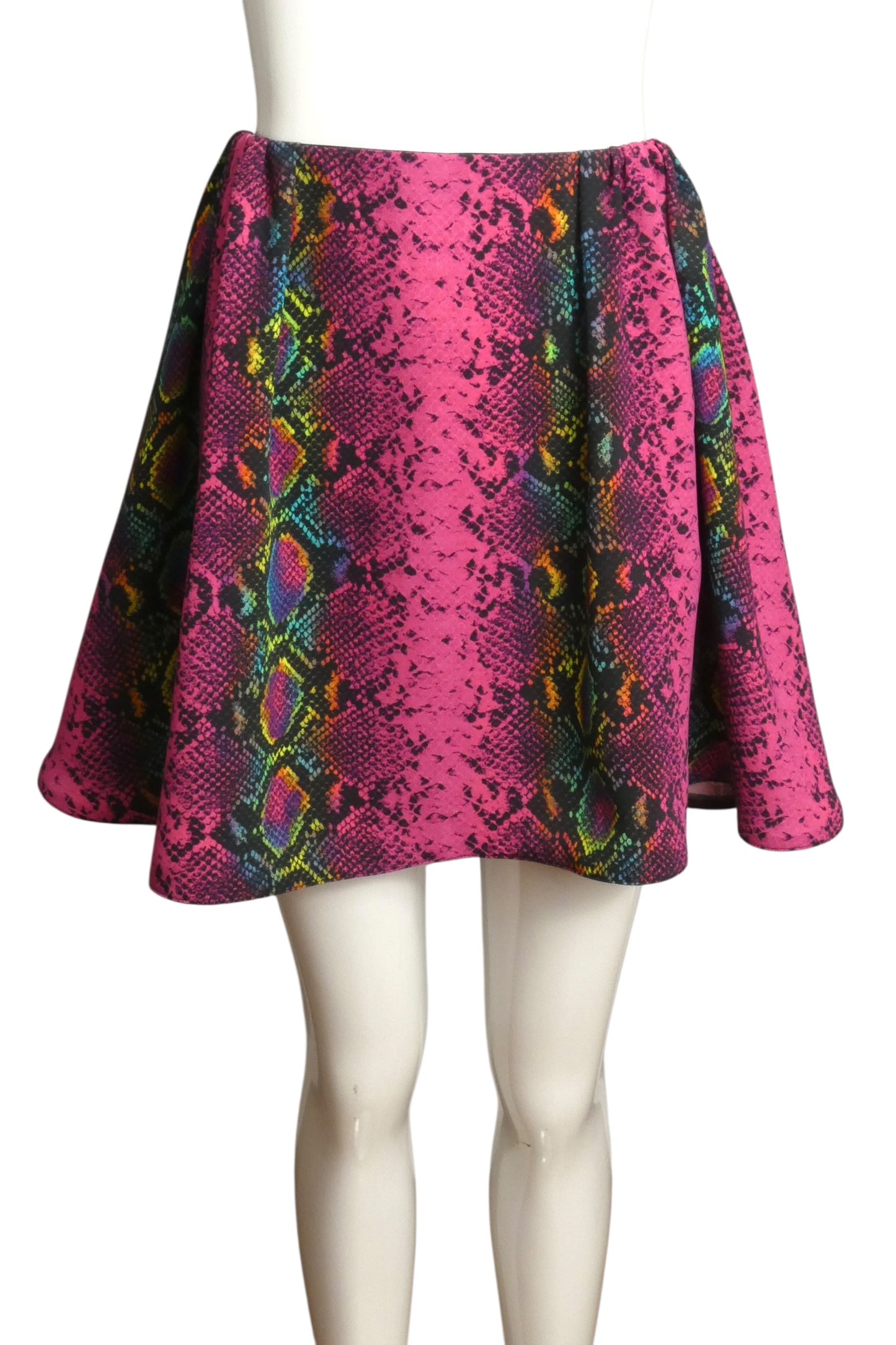 2021 NWT Multi Color Snakeskin Print Skirt, Size 6