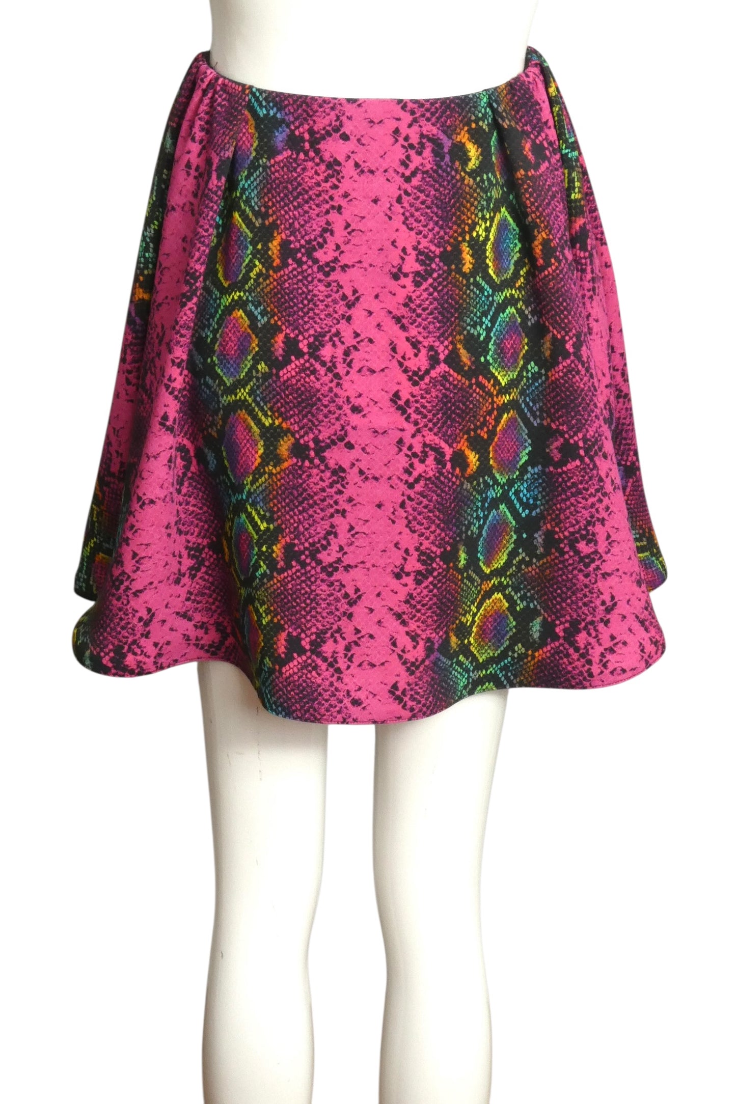 2021 NWT Multi Color Snakeskin Print Skirt, Size 6