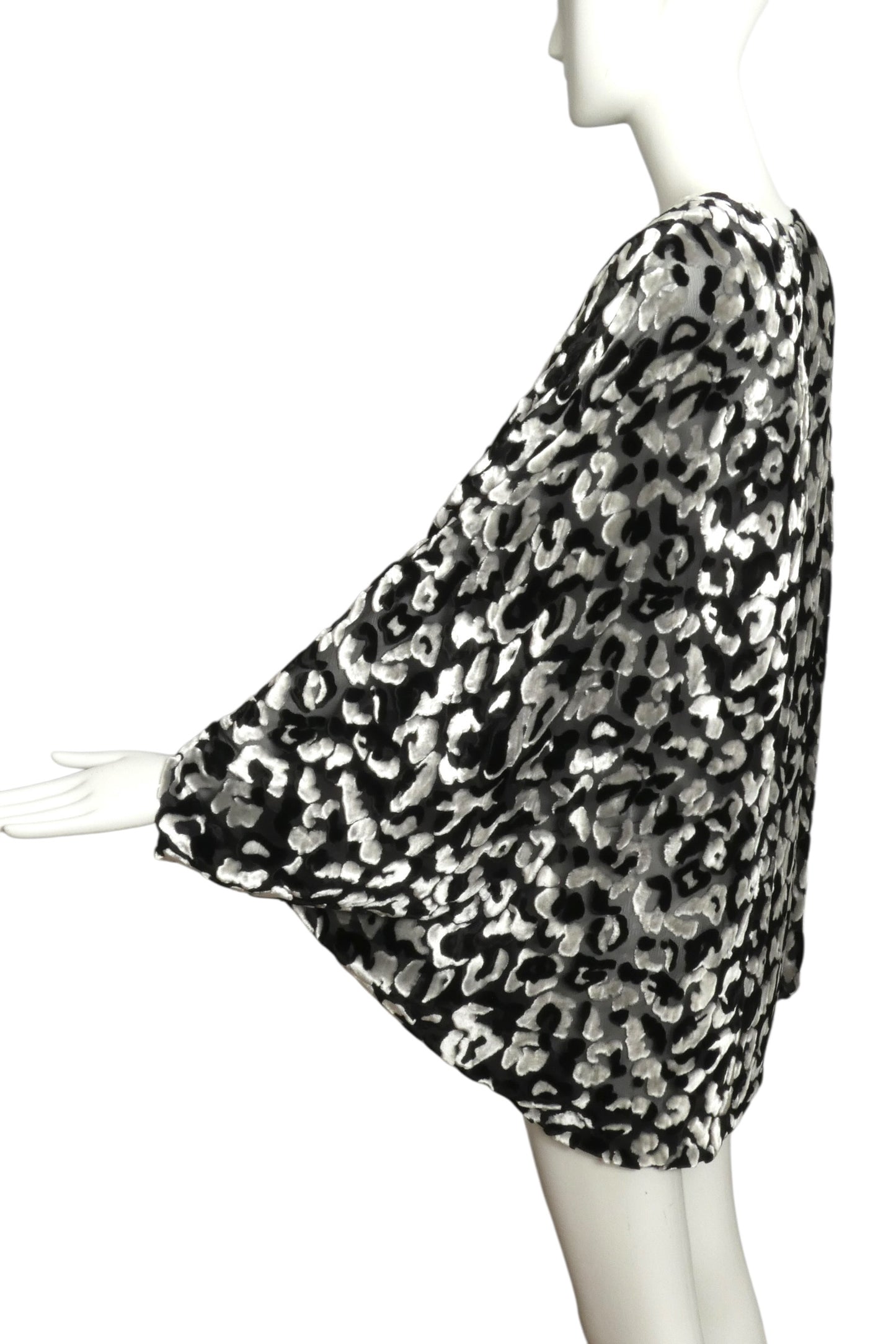 PIERRE CARDIN - 1998 Black & White Voided Velvet Top, Size 8