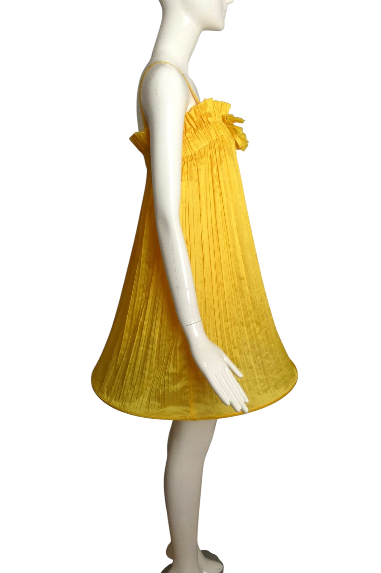 2009 Yellow Plisse Pleated Hoop Dress, Size 4