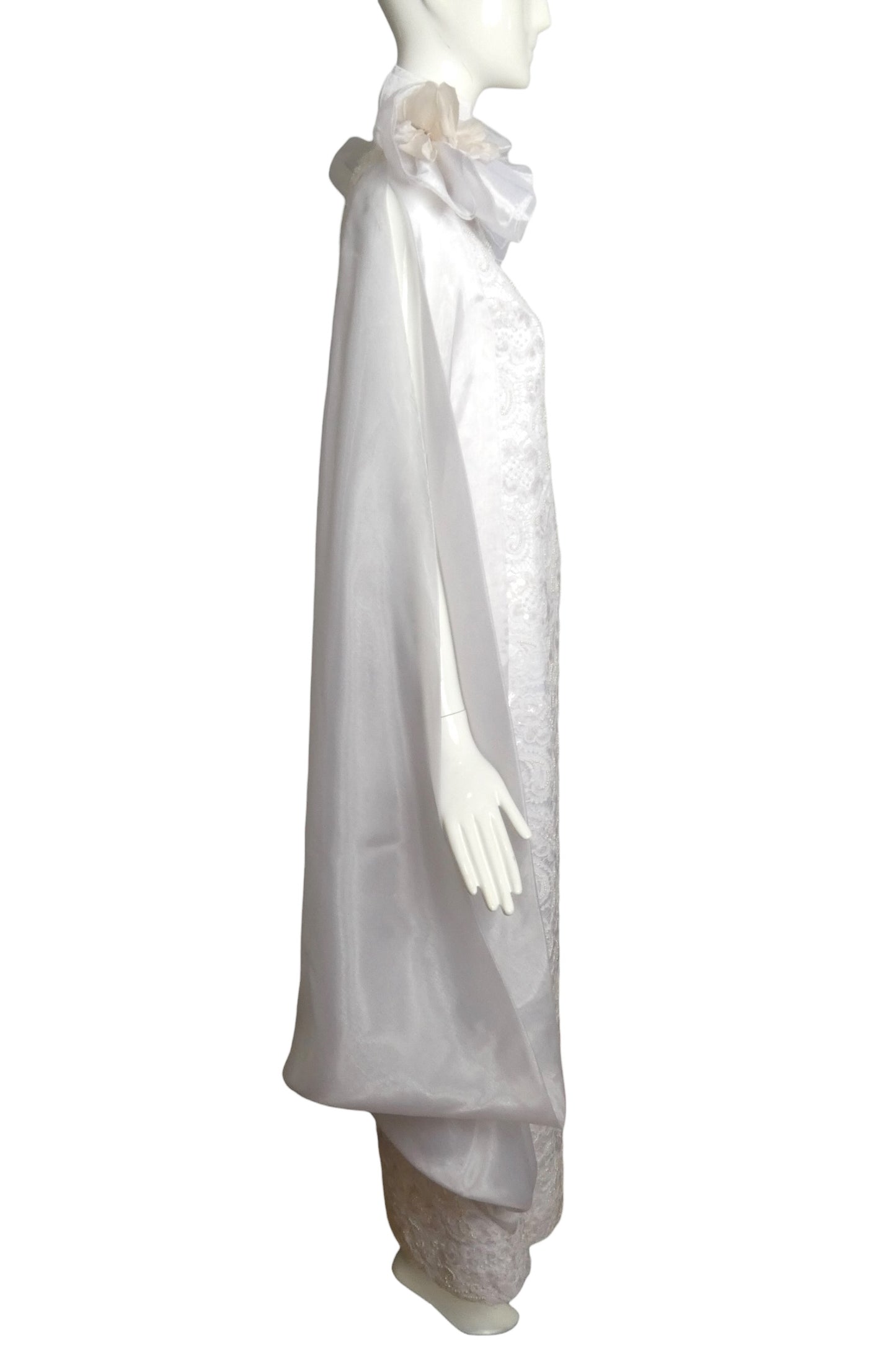2010 Lace & Organza Wedding Gown, Size-4