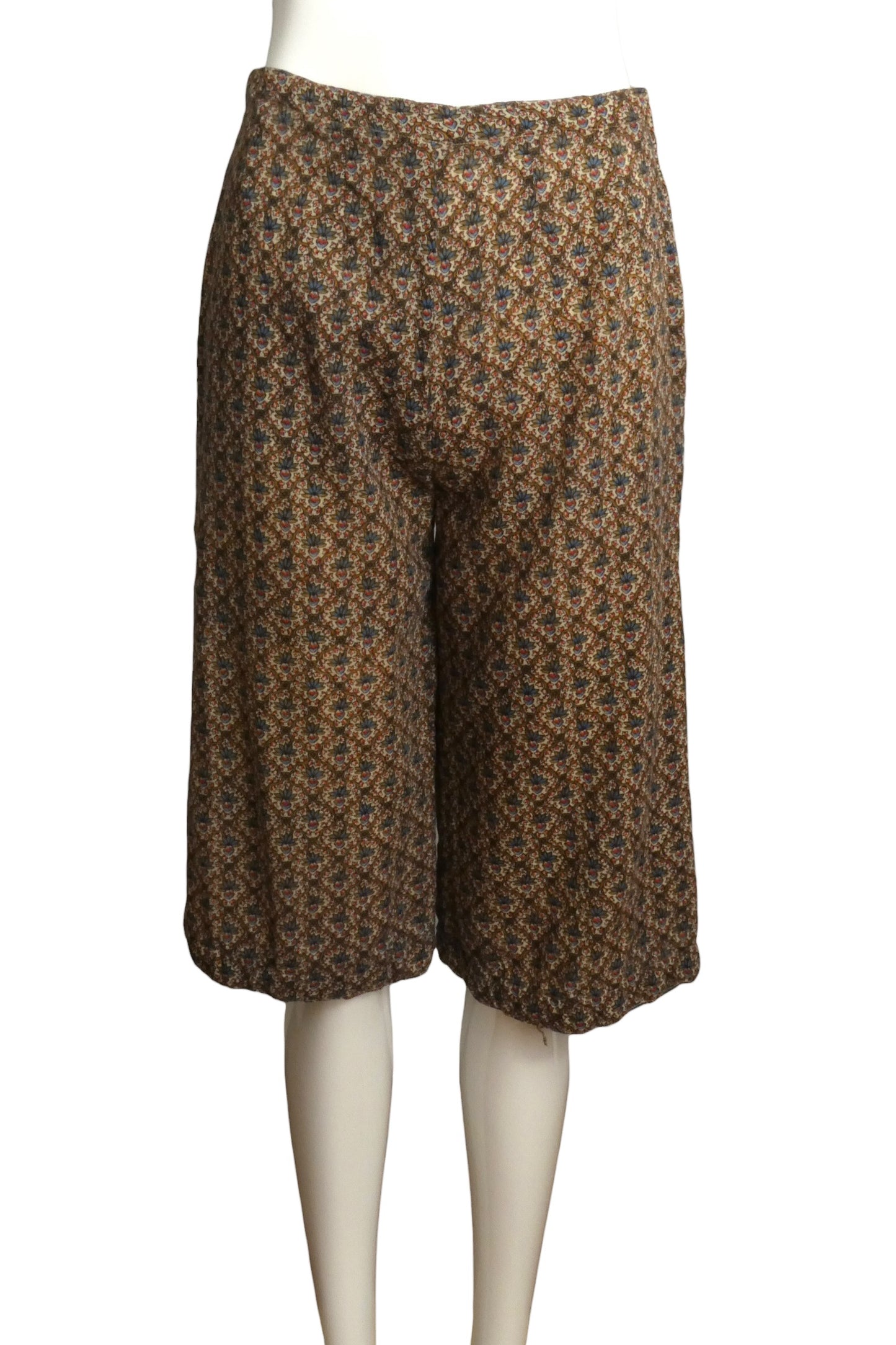 1970 Wool Blouse & Bermuda Shorts Ensemble, Size-2