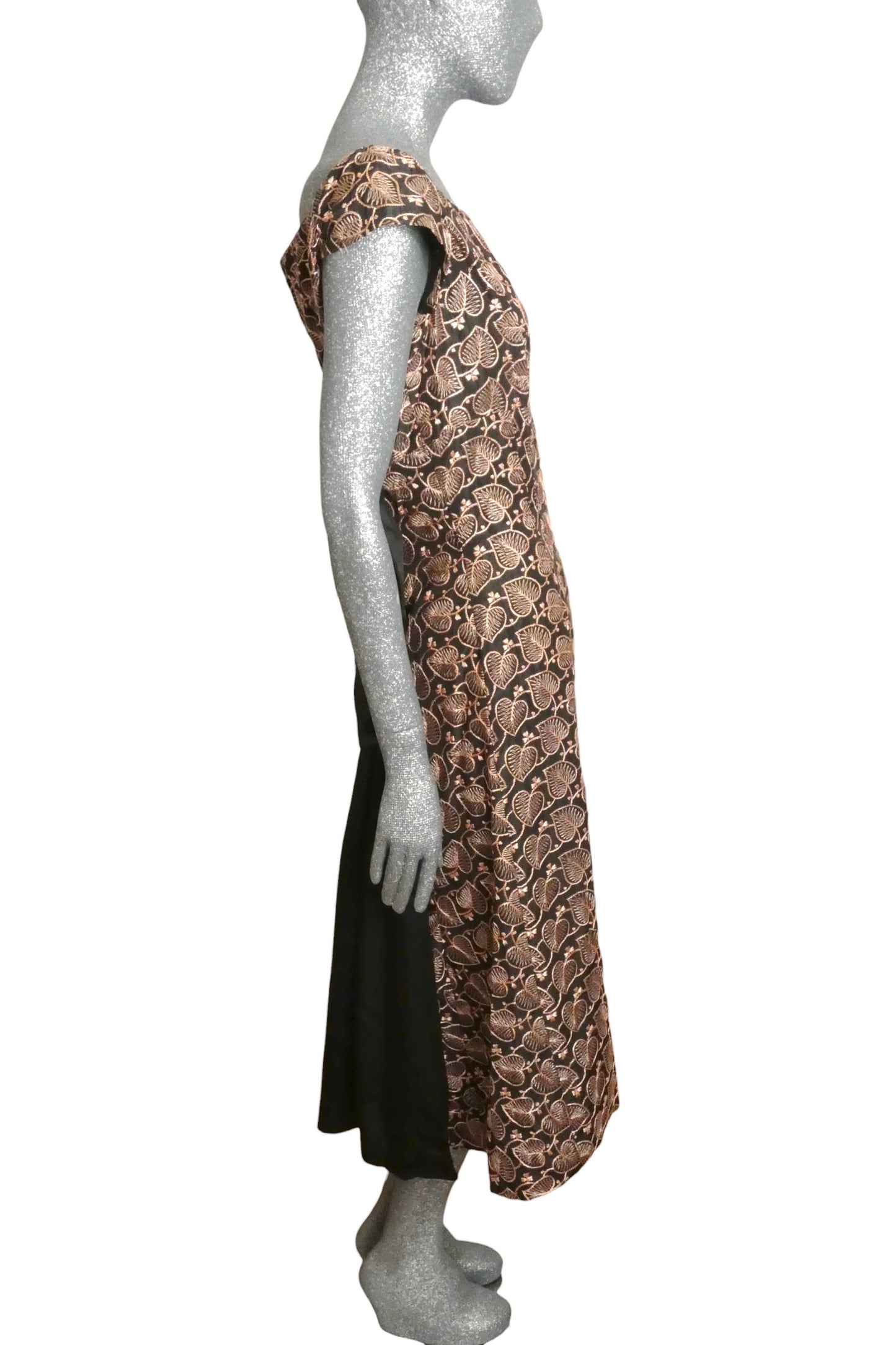 1950s Embroidered Party Dress, Size 6